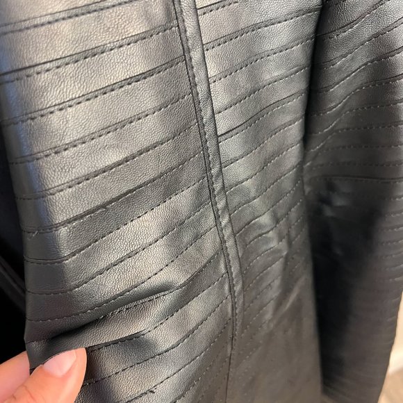 Ribbon Style Leather Jacket - Picture 3 of 4